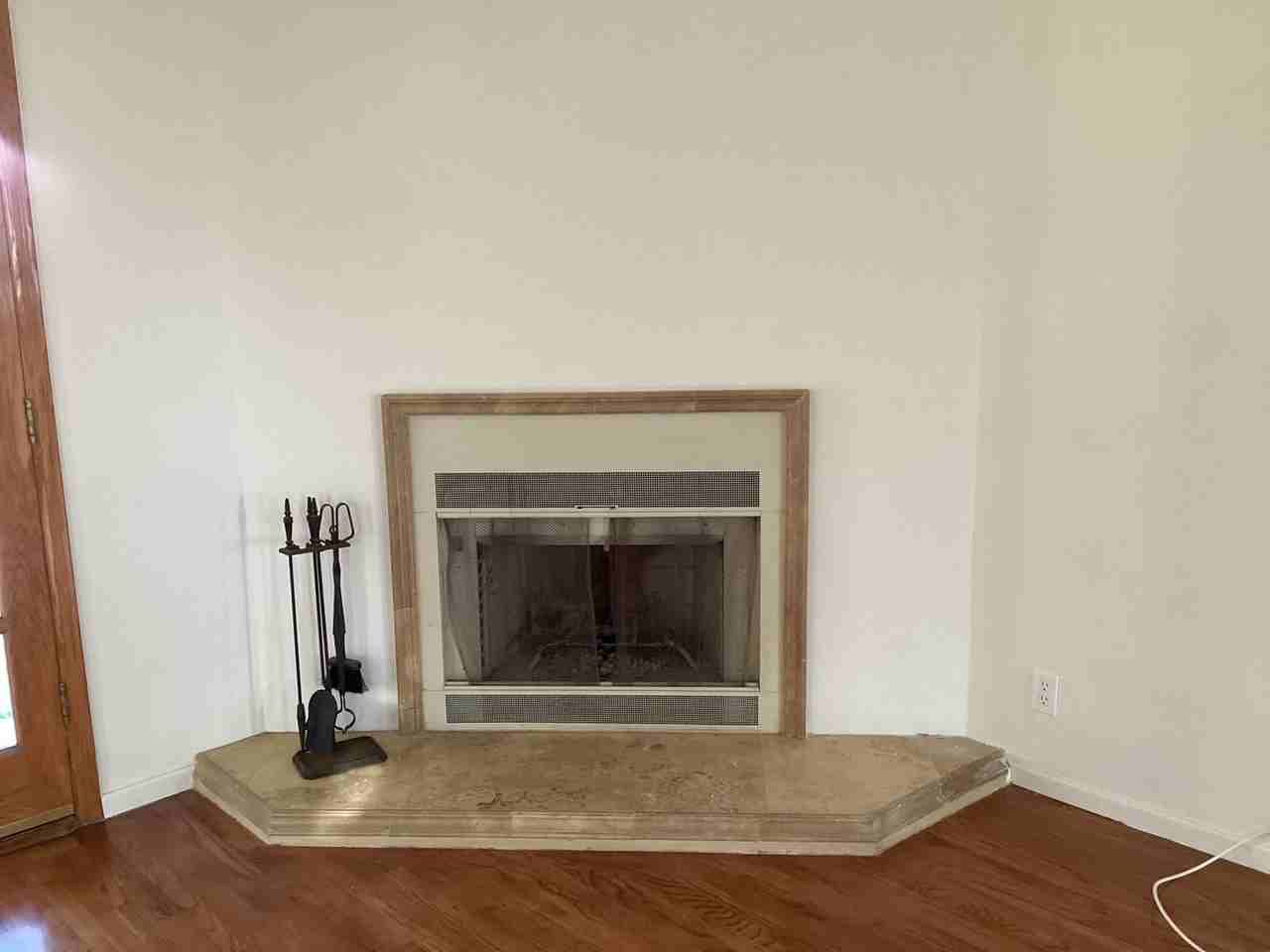 1125 Pagoda Pl - Photo 3 of 13