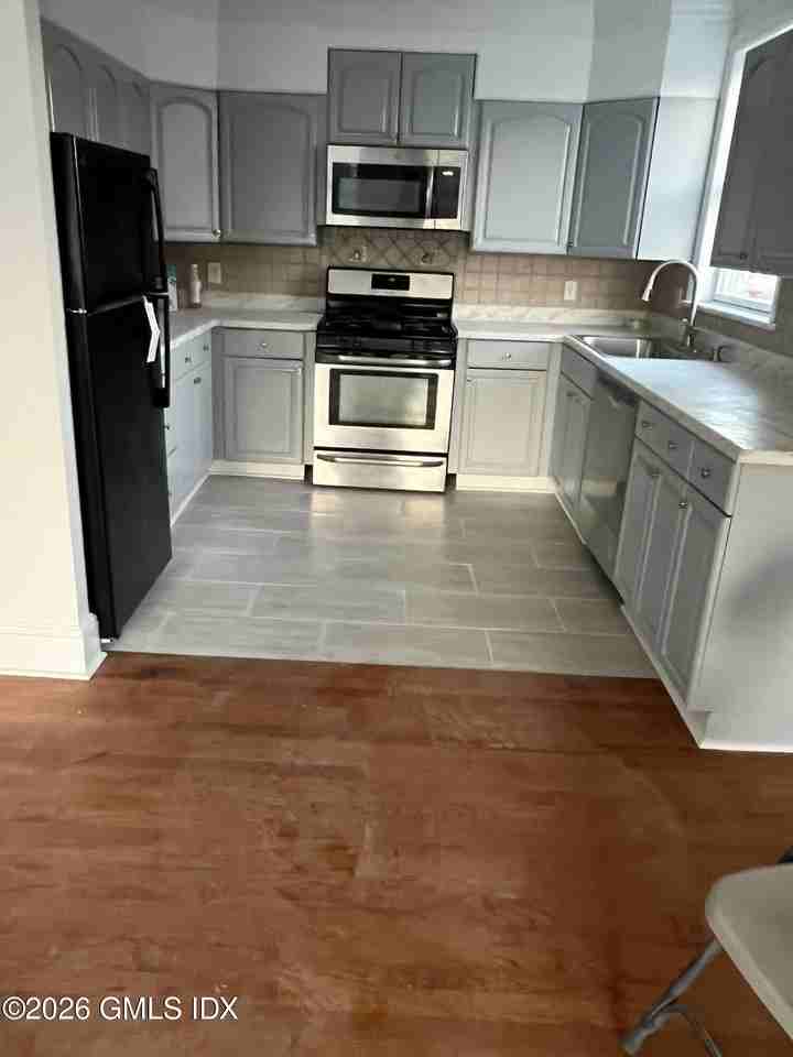 274 Valley Rd #2 - Photo 4 of 10