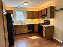 featured image of 3496 Burbank Dr