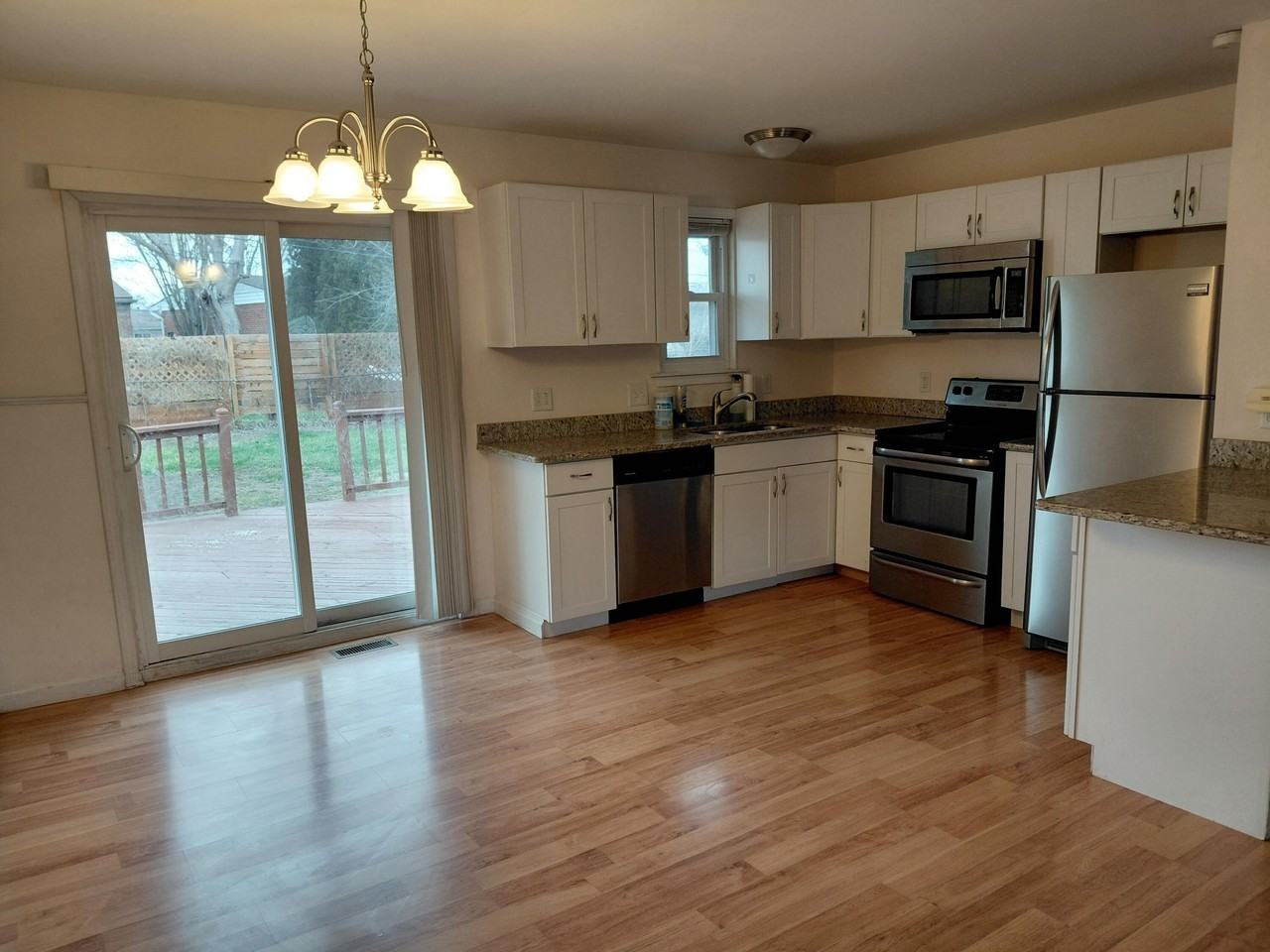 33890 Hunter Ave - Photo 2 of 14