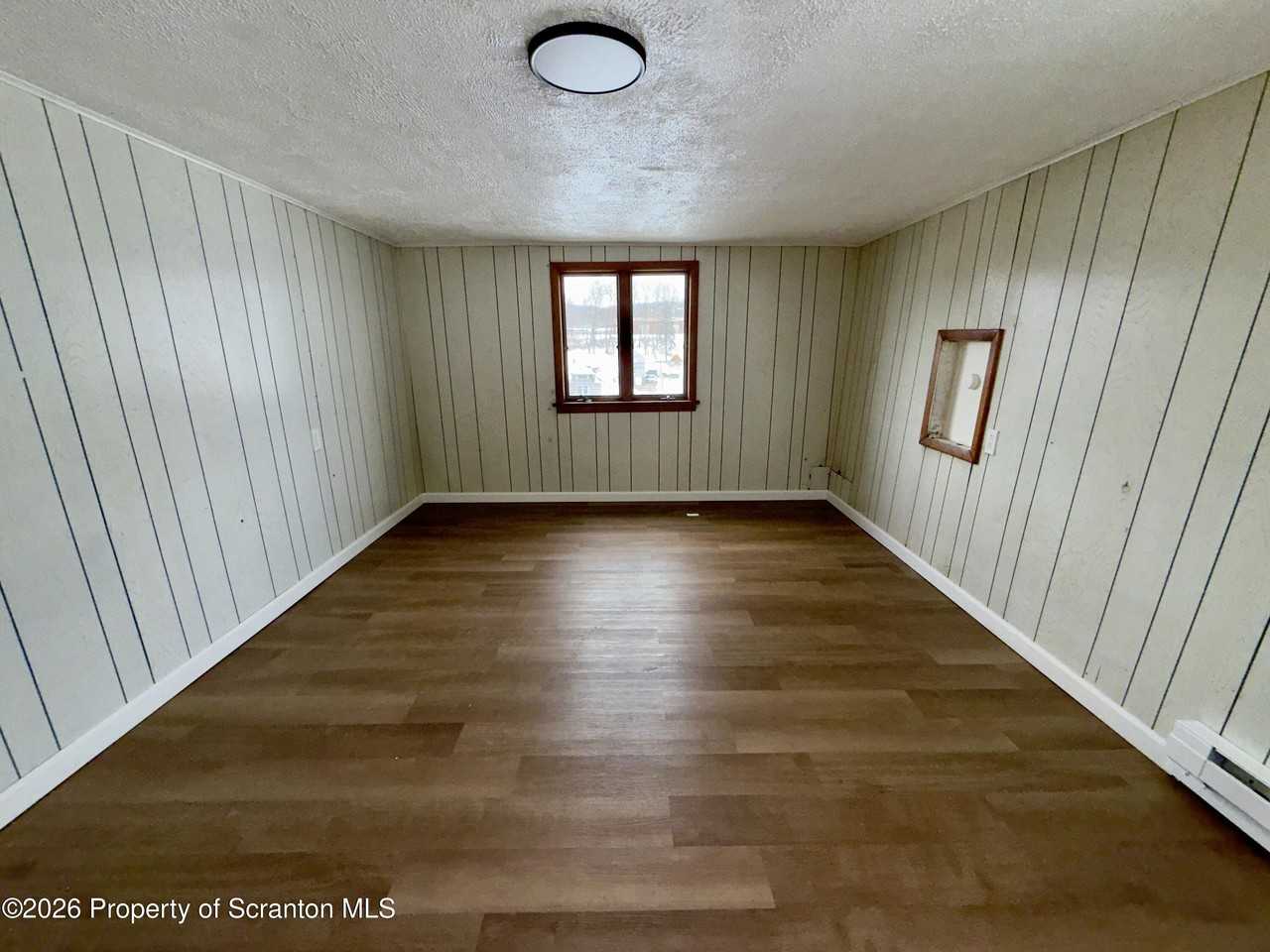 41 Drummond St - Photo 4 of 12