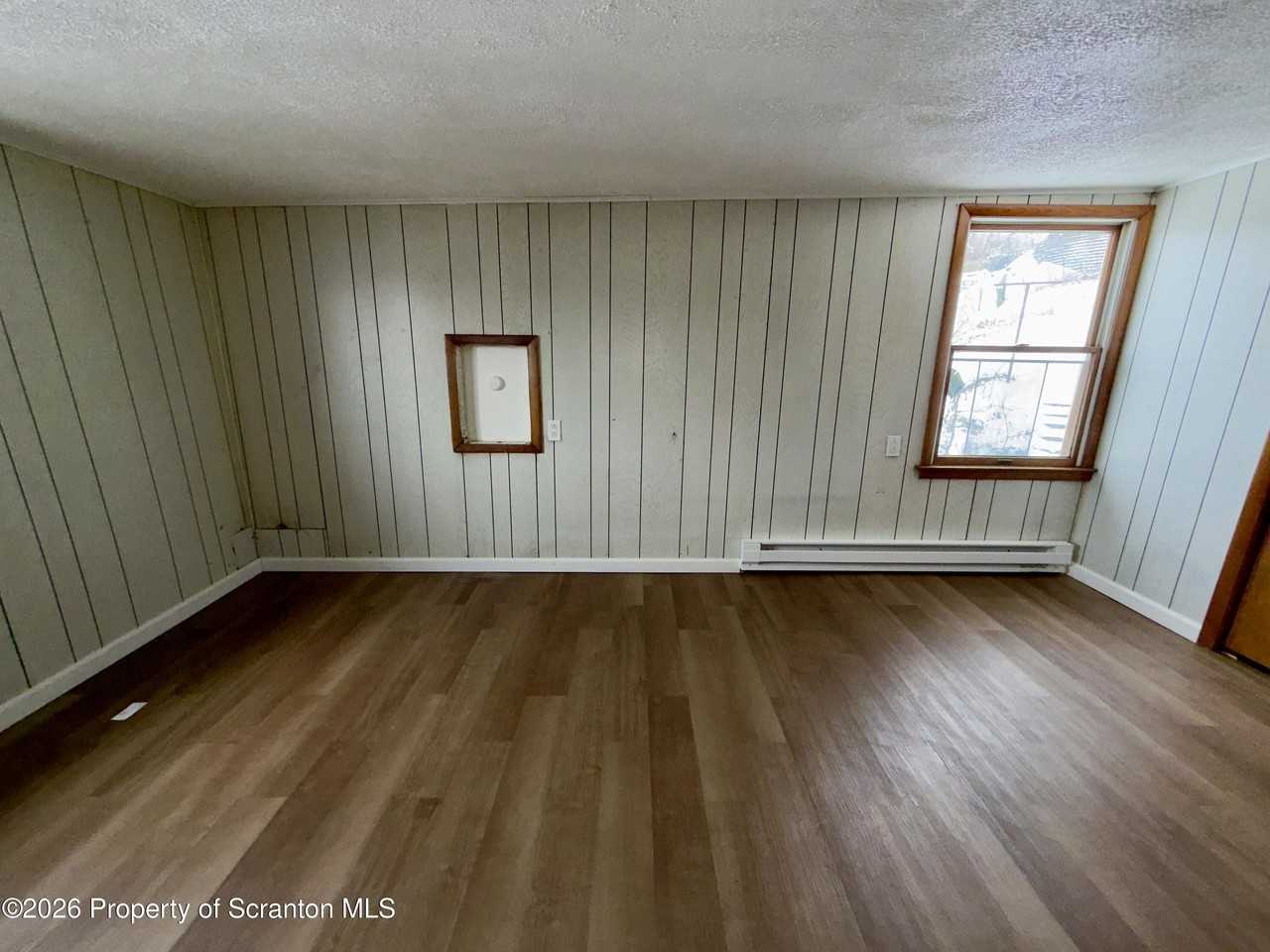 41 Drummond St - Photo 5 of 12