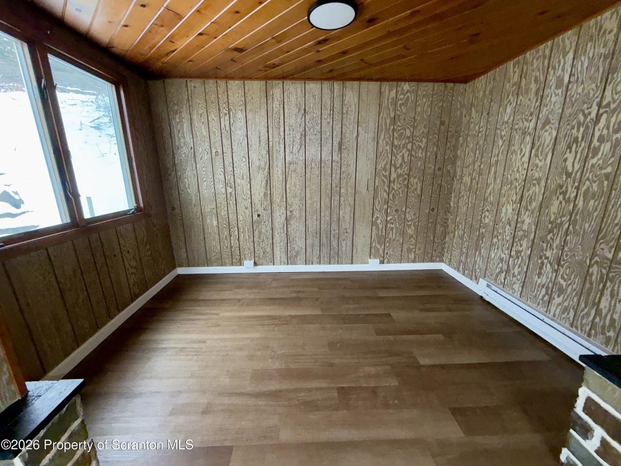 41 Drummond St - Photo 7 of 12