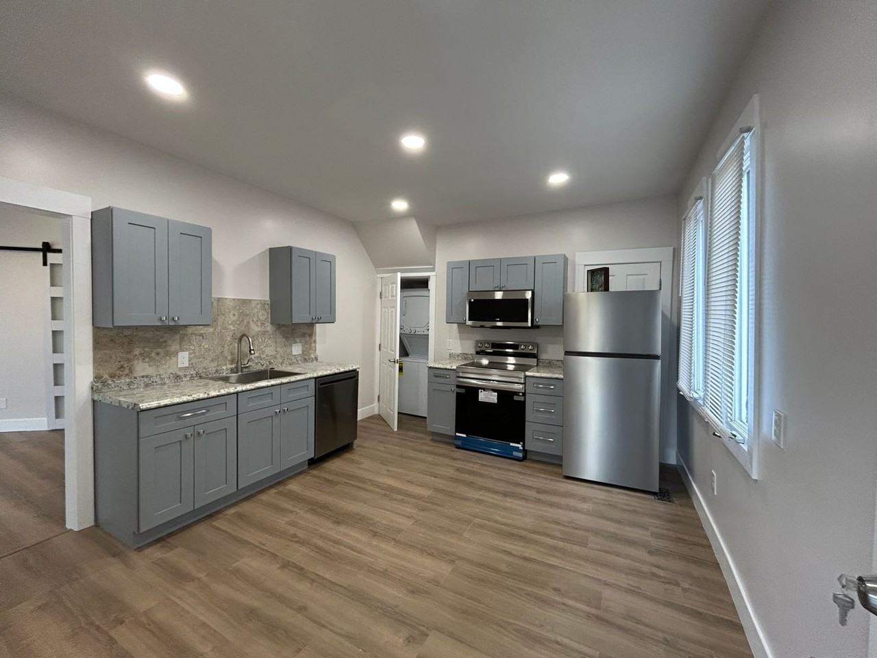 4300 Apple Ave - Photo 2 of 48