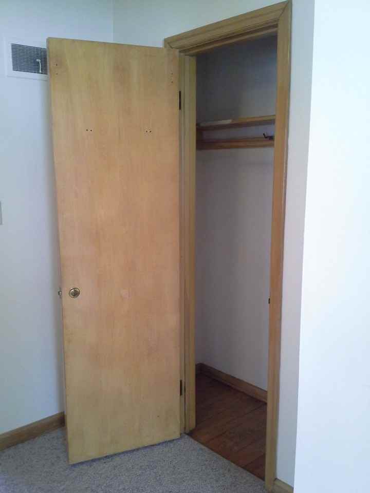 Spacious 1 BR Apt Home in 4 family building in Wauwatosa - Photo 7 of 26