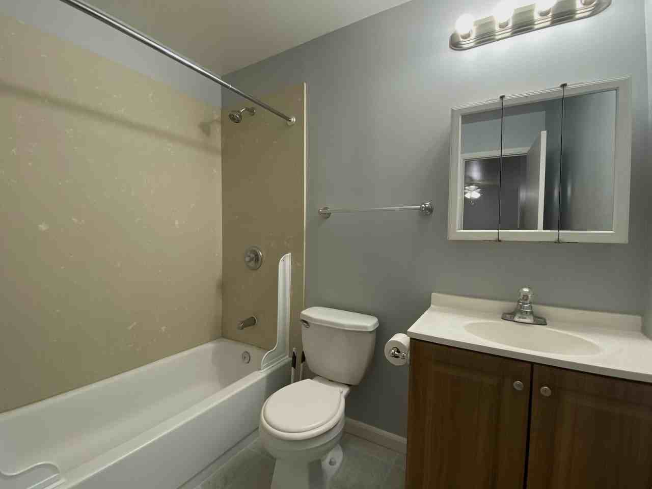 Available Apartments in Alhambra Way, Martinez, CA - Photo 4 of 8