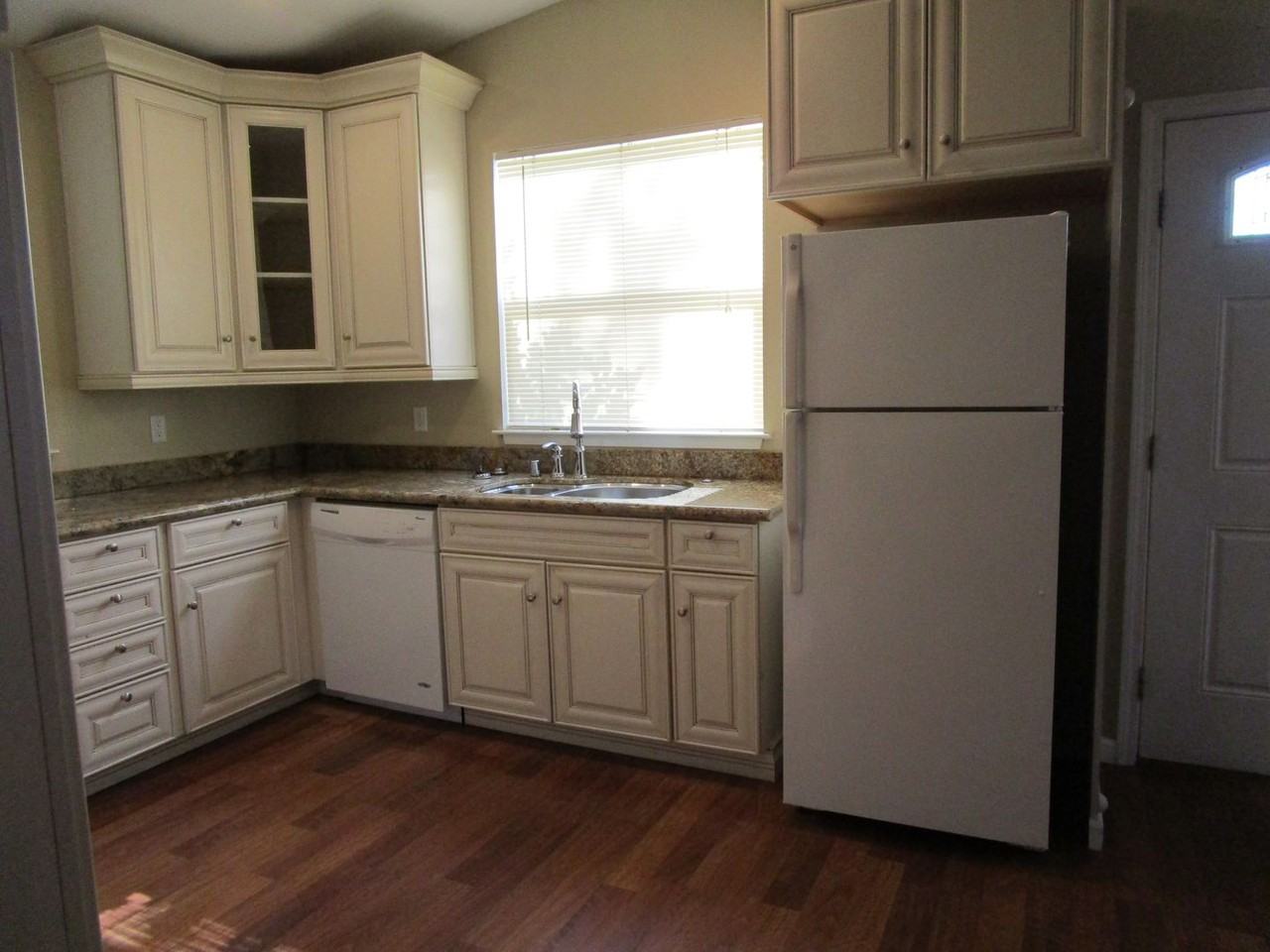 476 Banning Way - Photo 5 of 25