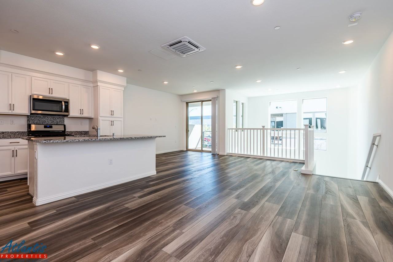 6818 Chroma Ct - Photo 2 of 19