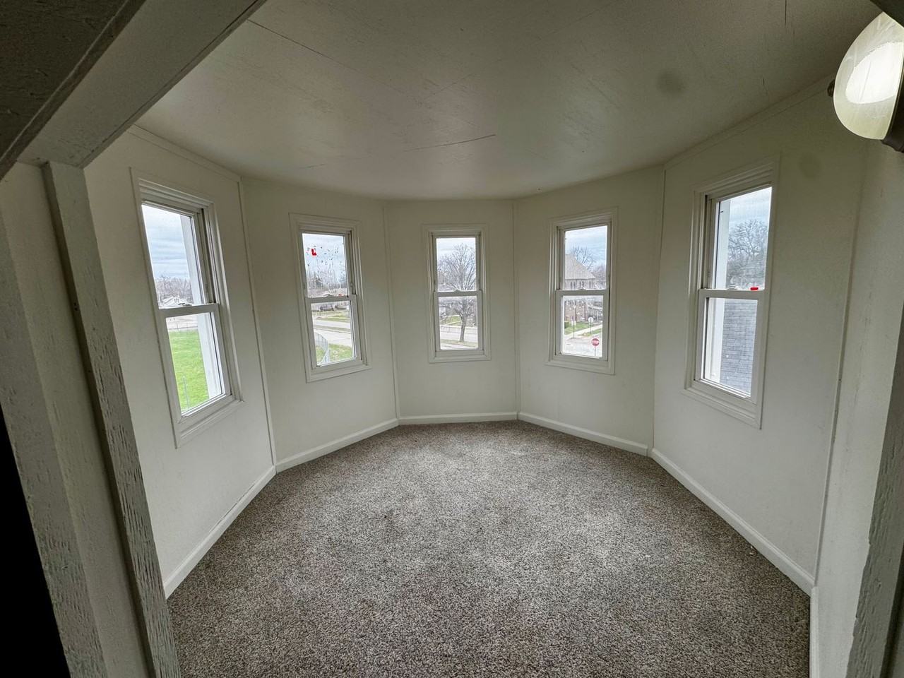 1430 36th St - Photo 5 of 17