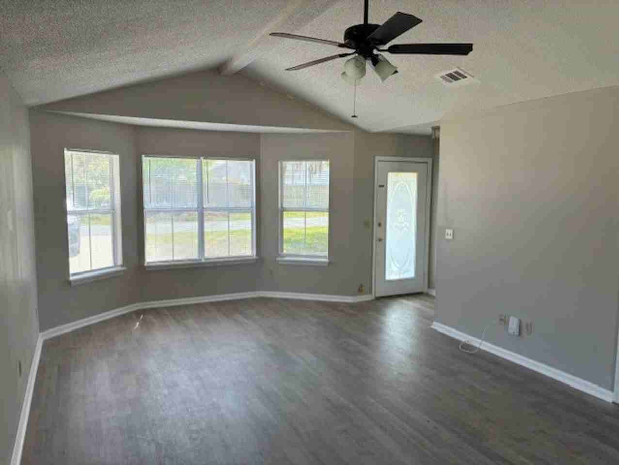 332 Mission Forest Trl - Photo 4 of 23