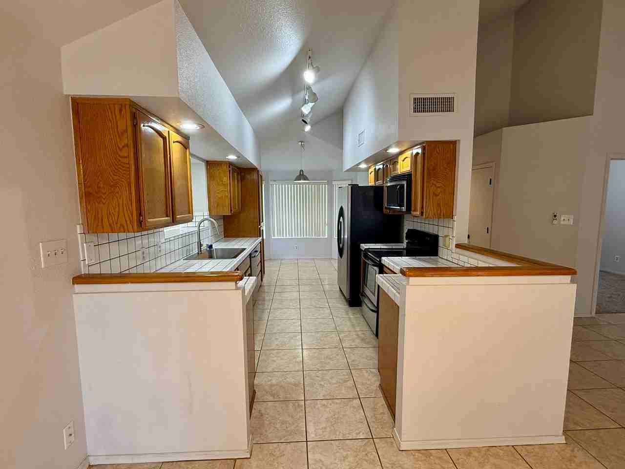 10236 S Del Rico - Photo 6 of 18