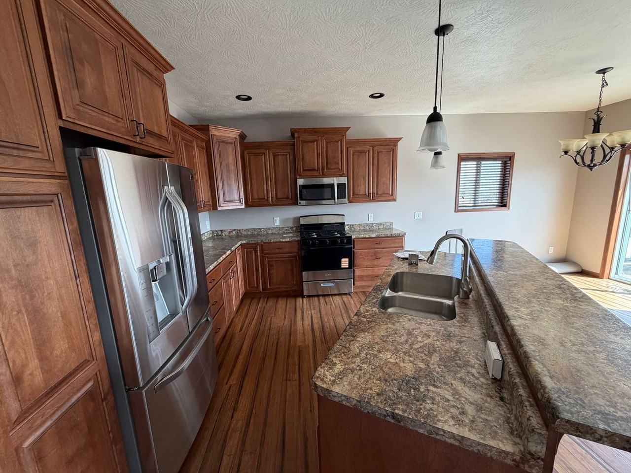 6505 E 49th St - Photo 6 of 17