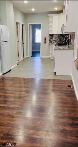 73 Headley Ter - Photo 3 of 15