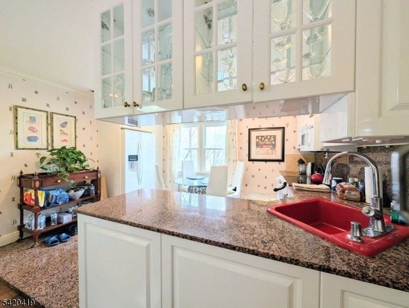 48 Mount Kemble Ave #B - Photo 6 of 19