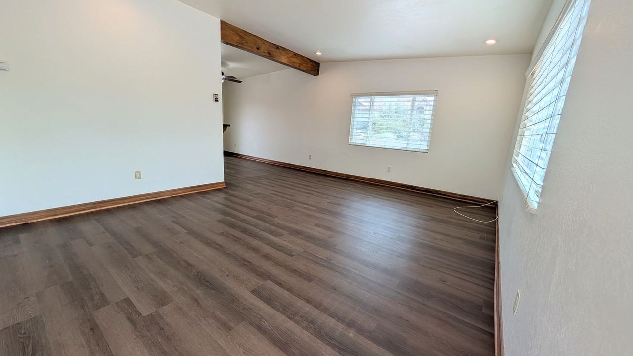 6613 Copper Mountain Rd - Photo 4 of 11