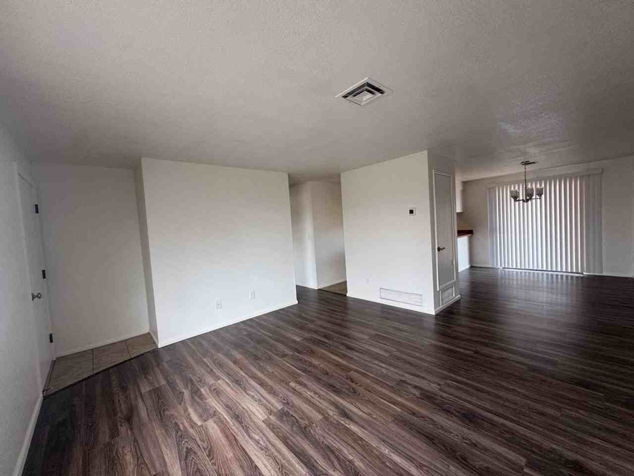 5056 Evergreen Dr - Photo 4 of 19