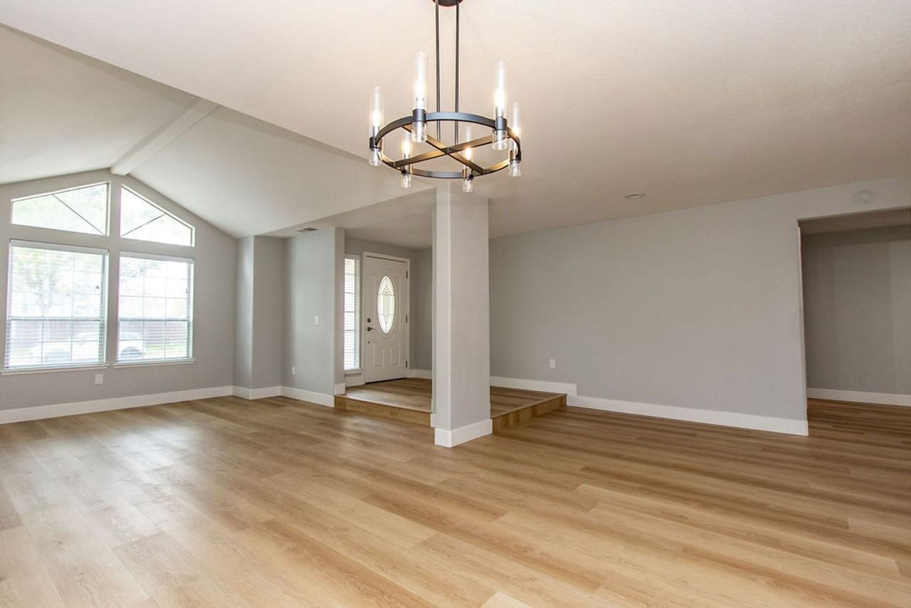 757 Waddell Way - Photo 6 of 16