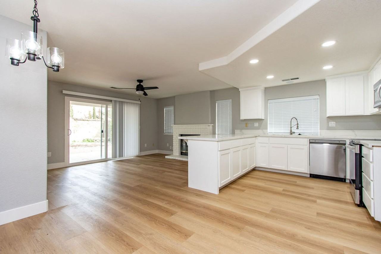 757 Waddell Way - Photo 7 of 16