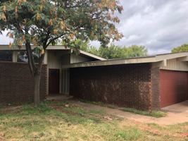 featured image of 10201 Island View Dr