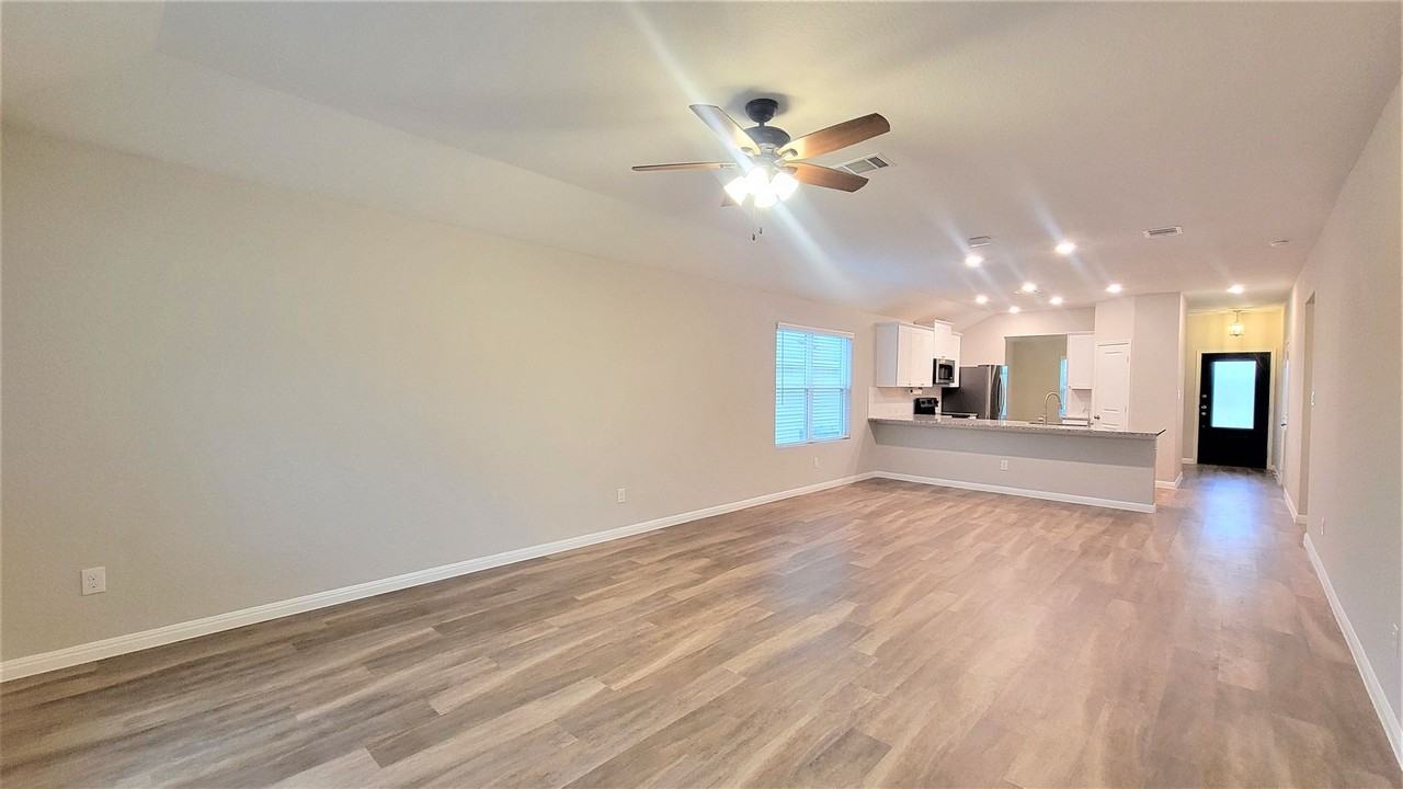 2465 Arctic Warbler - Photo 7 of 24