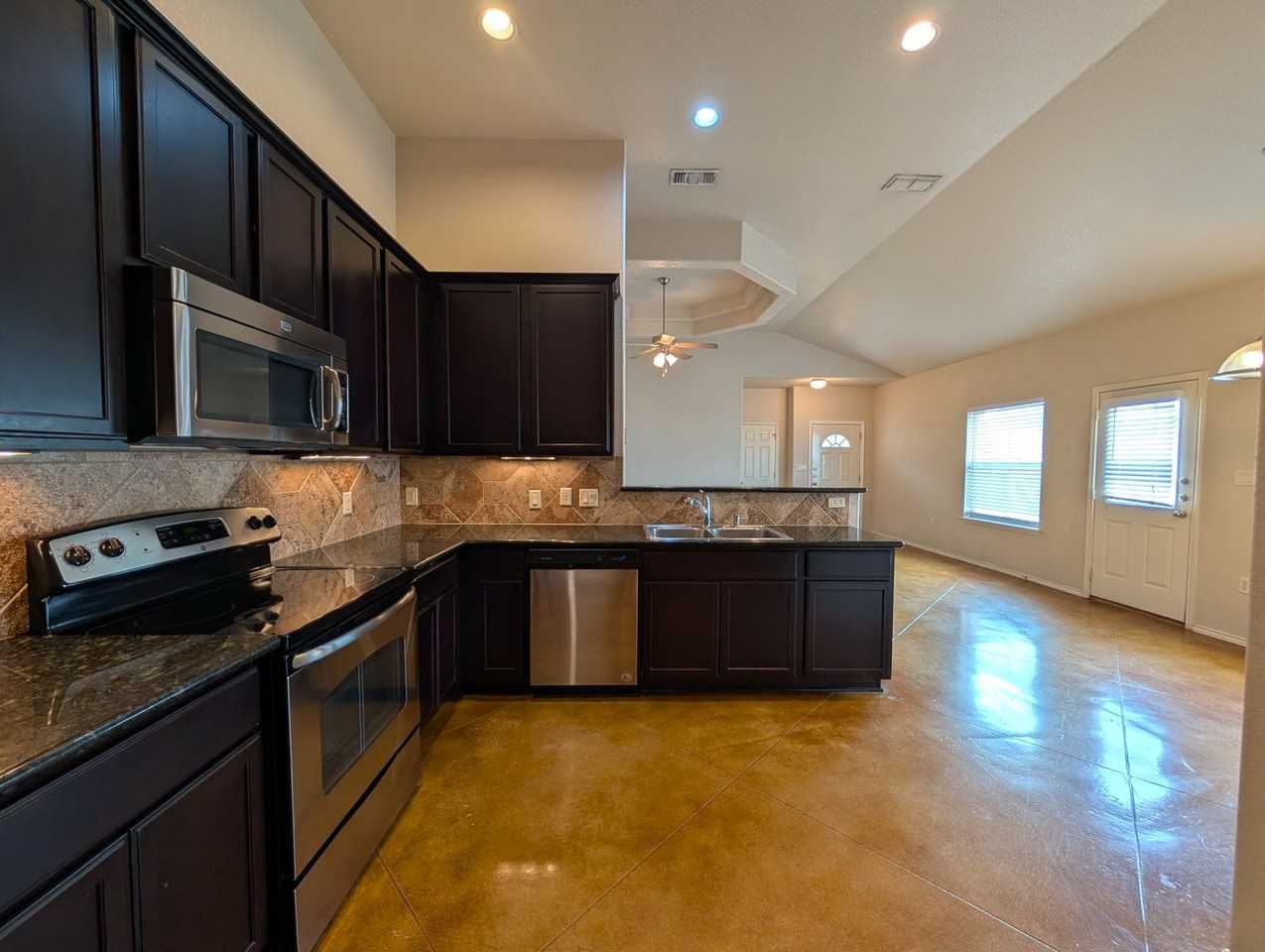 229 Anne Louise Dr - Photo 5 of 29