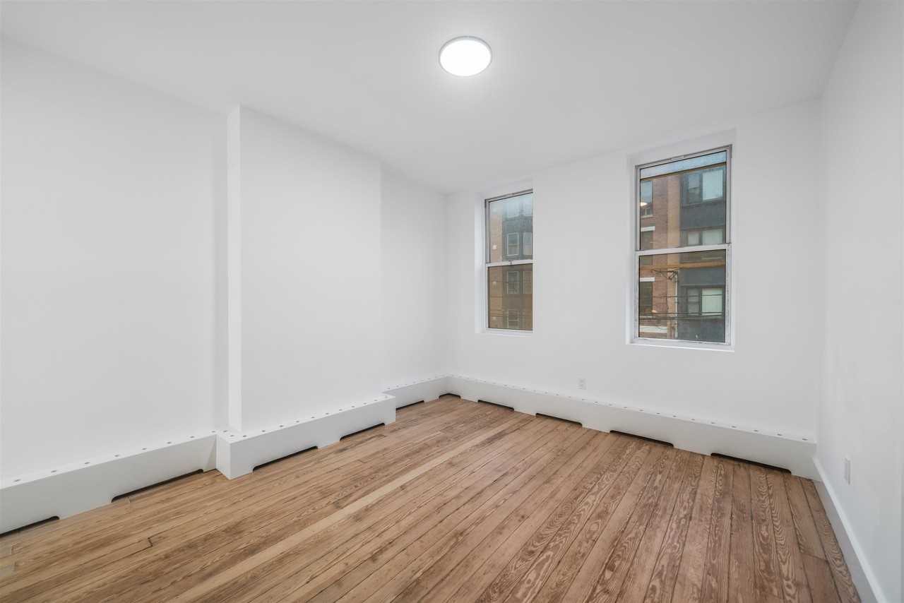 500 Monroe St #8 - Photo 2 of 15