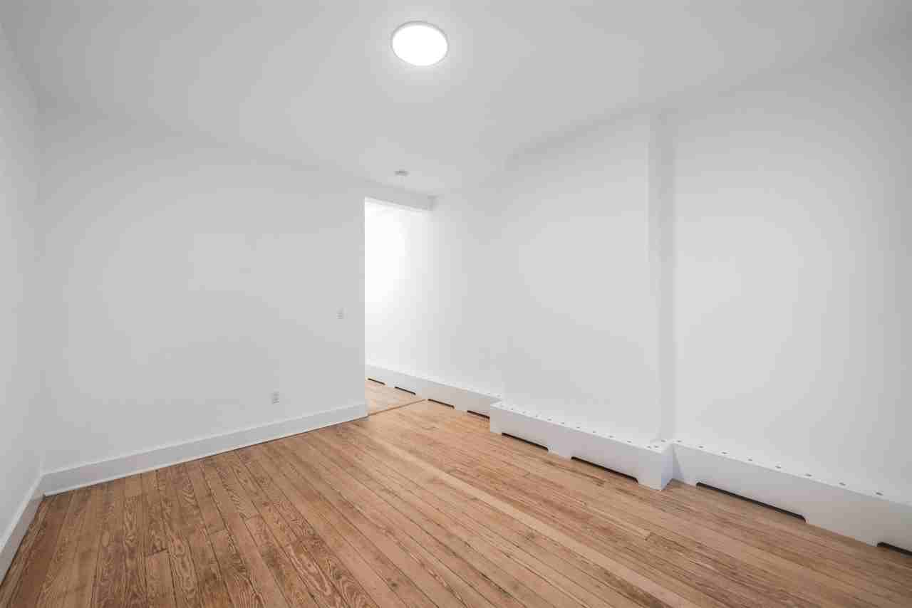 500 Monroe St #8 - Photo 4 of 15