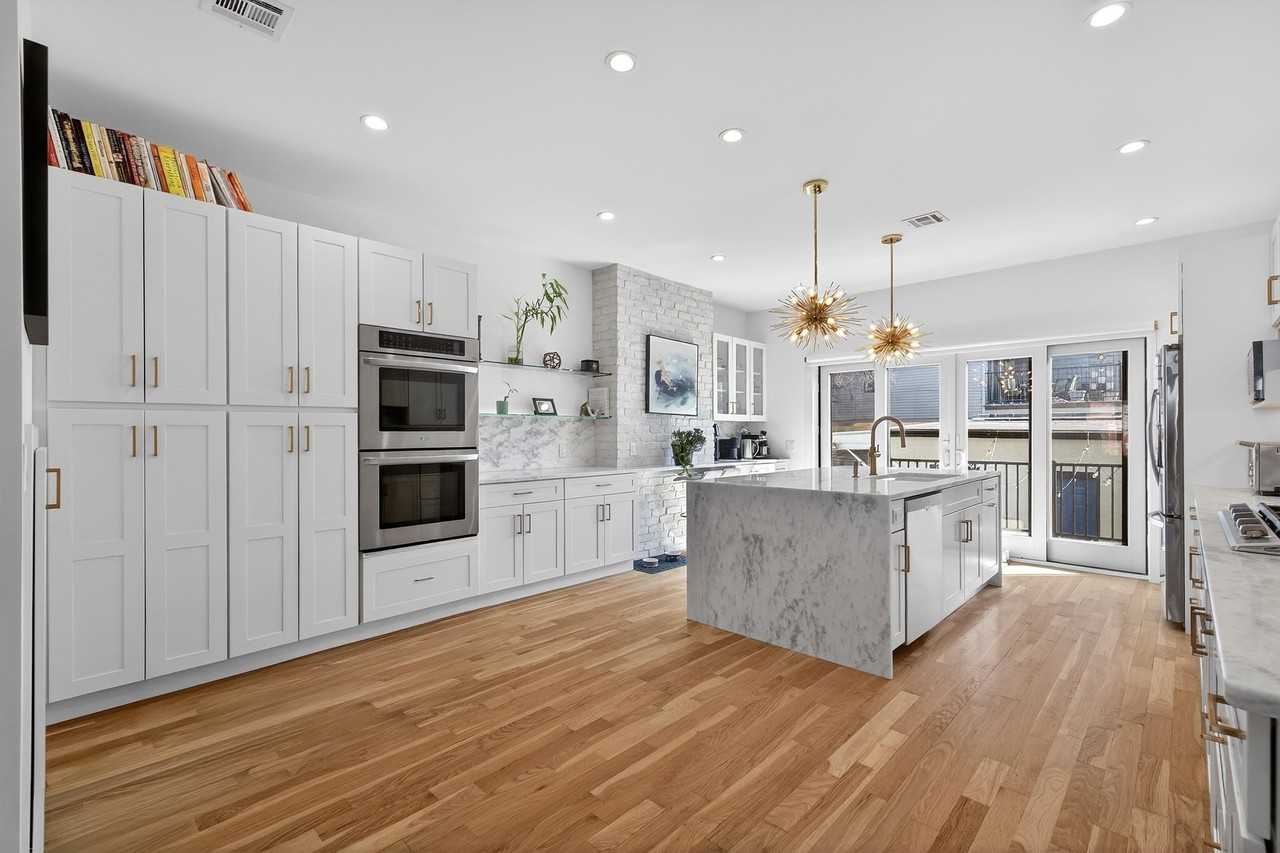 303 4th St #2 - Photo 2 of 43