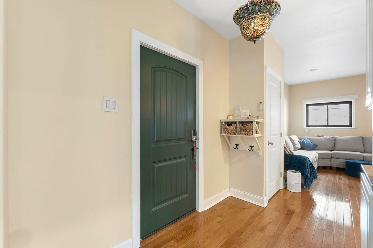 603 1st St #1 - Photo 2 of 22