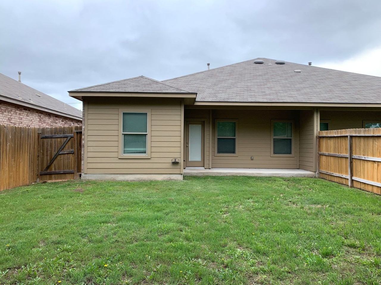 1203 Old Fm 306 - Photo 2 of 19