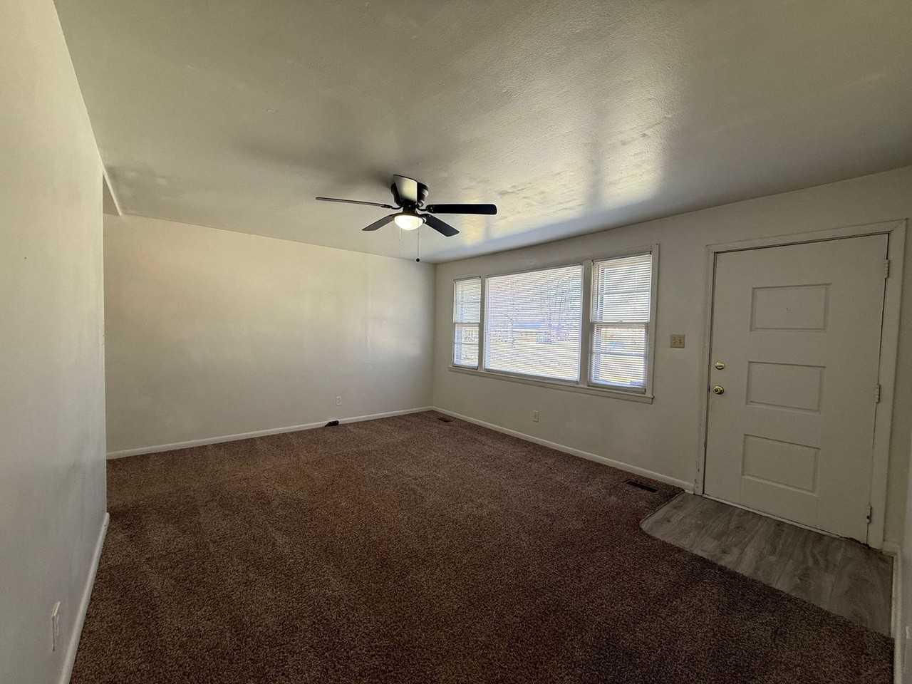 200 Kitt Dr - Photo 2 of 10