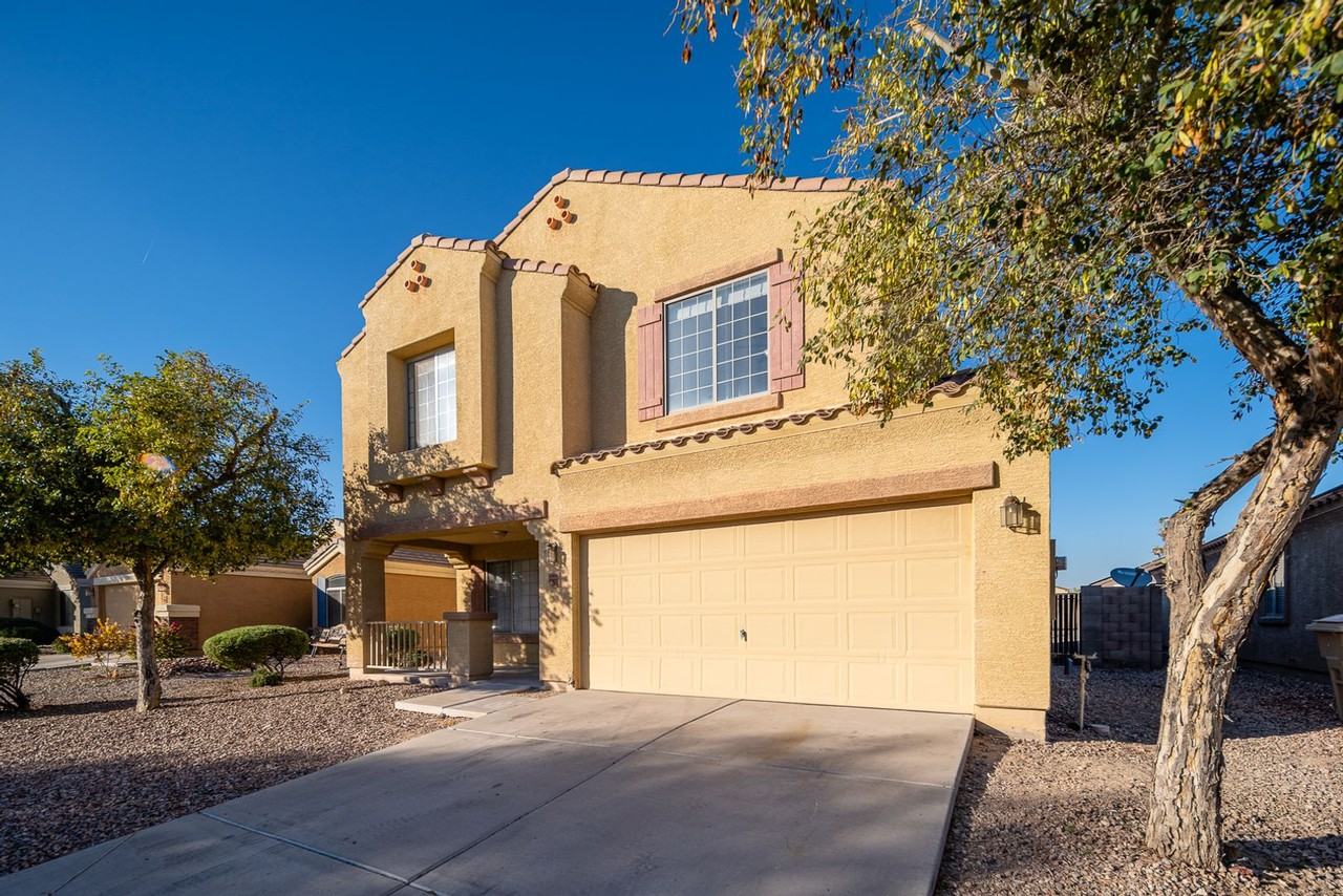 23978 W Wayland Dr - Photo 3 of 33