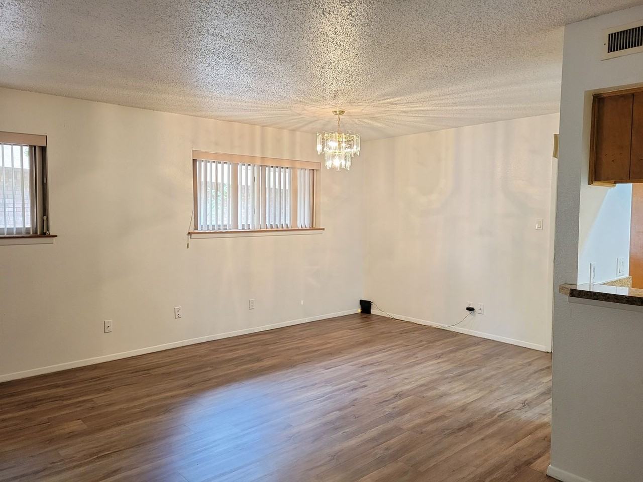 3529 Adenmor Ct Apt B - Photo 4 of 13