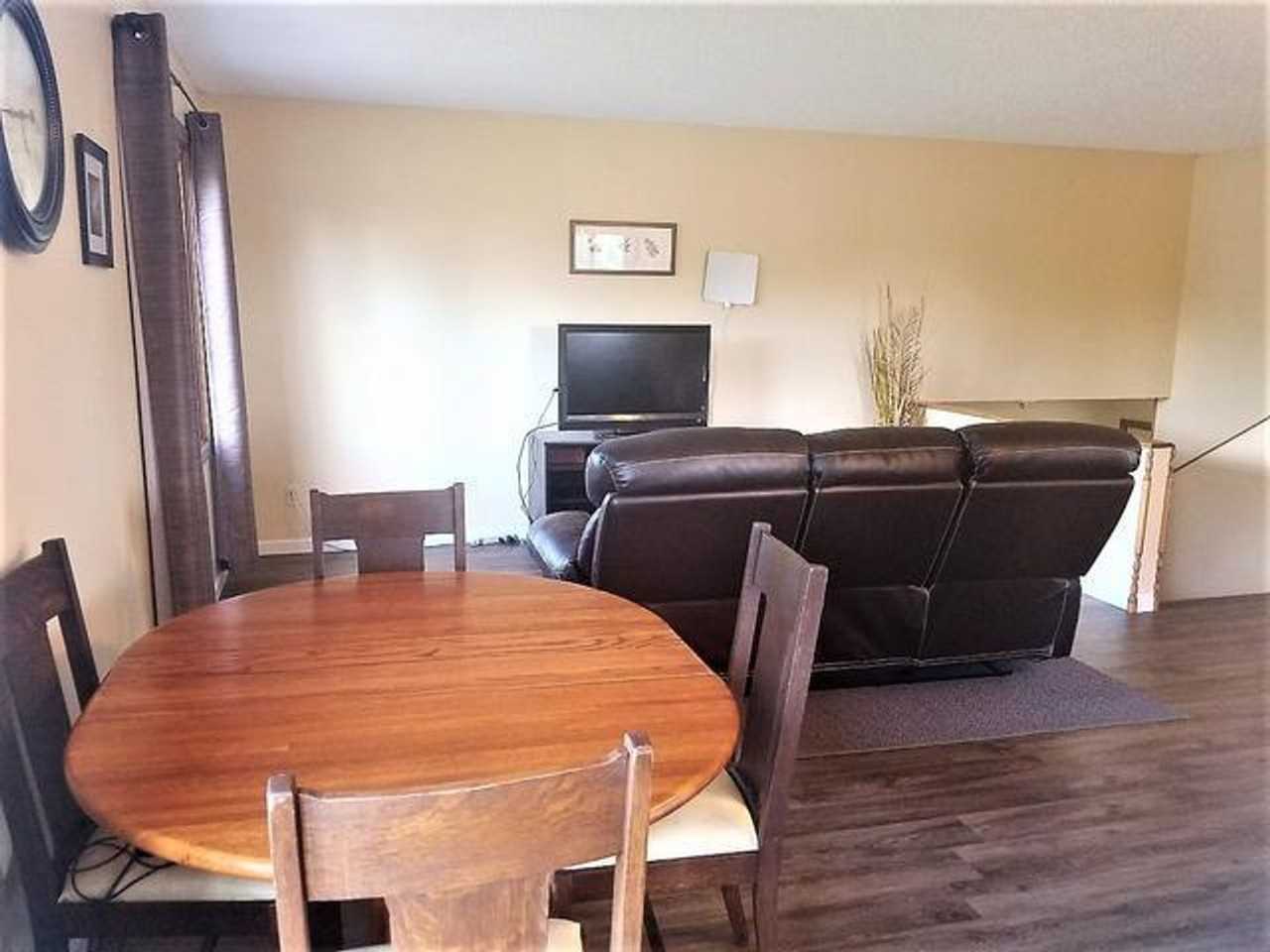 12 Penenah Dr - Photo 5 of 16