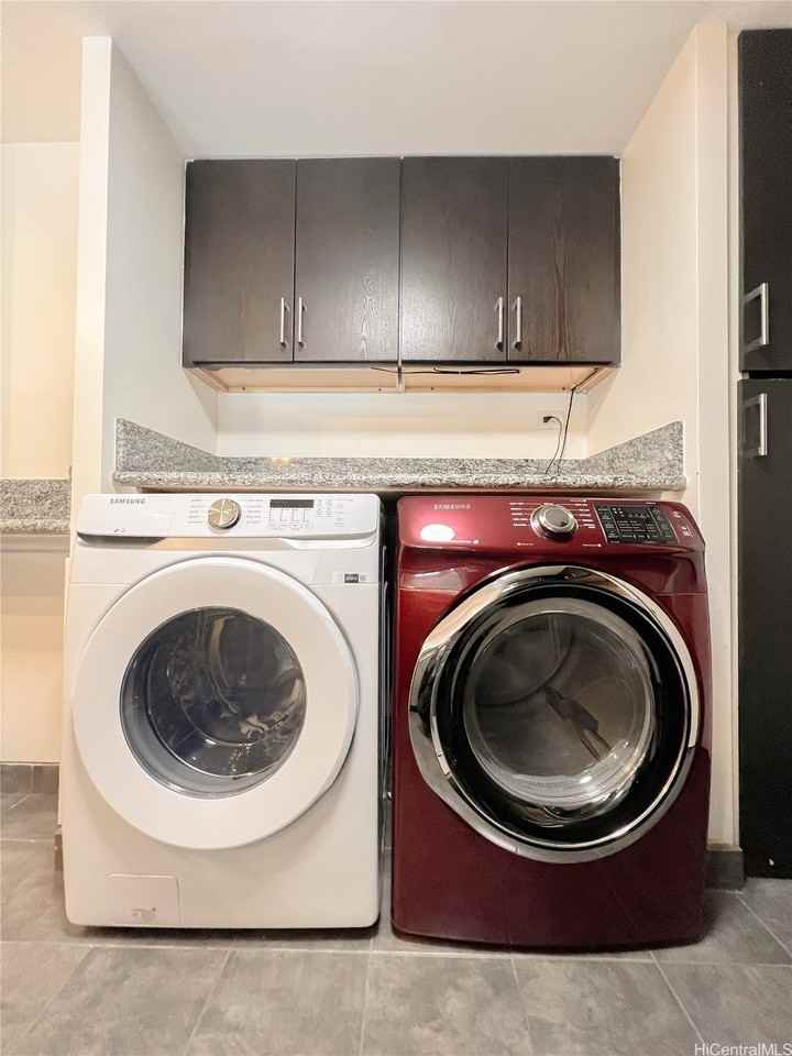 700 Richards St #1005 - Photo 5 of 23