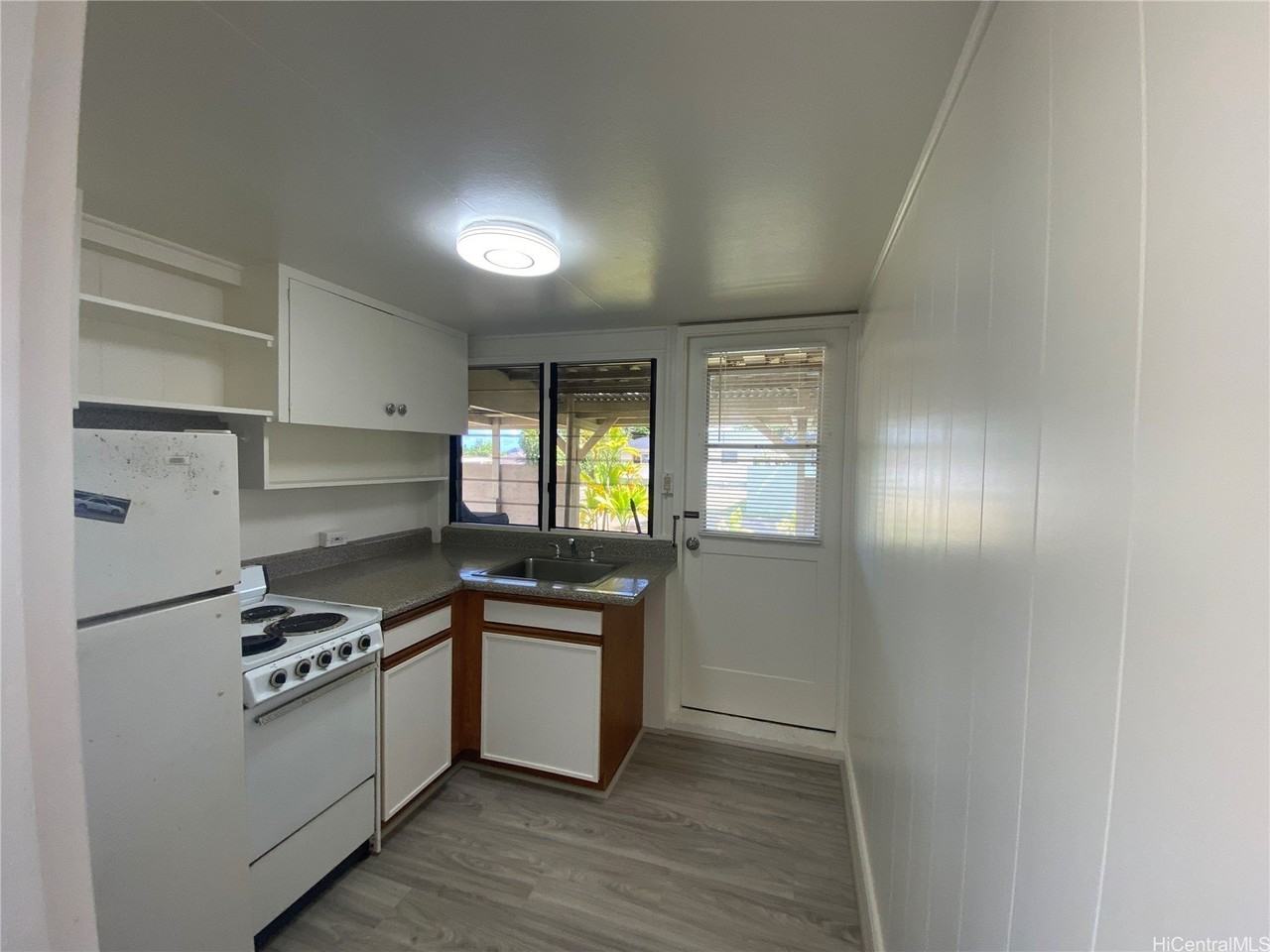 45-735 Kamehameha Hwy Unit A - Photo 4 of 10