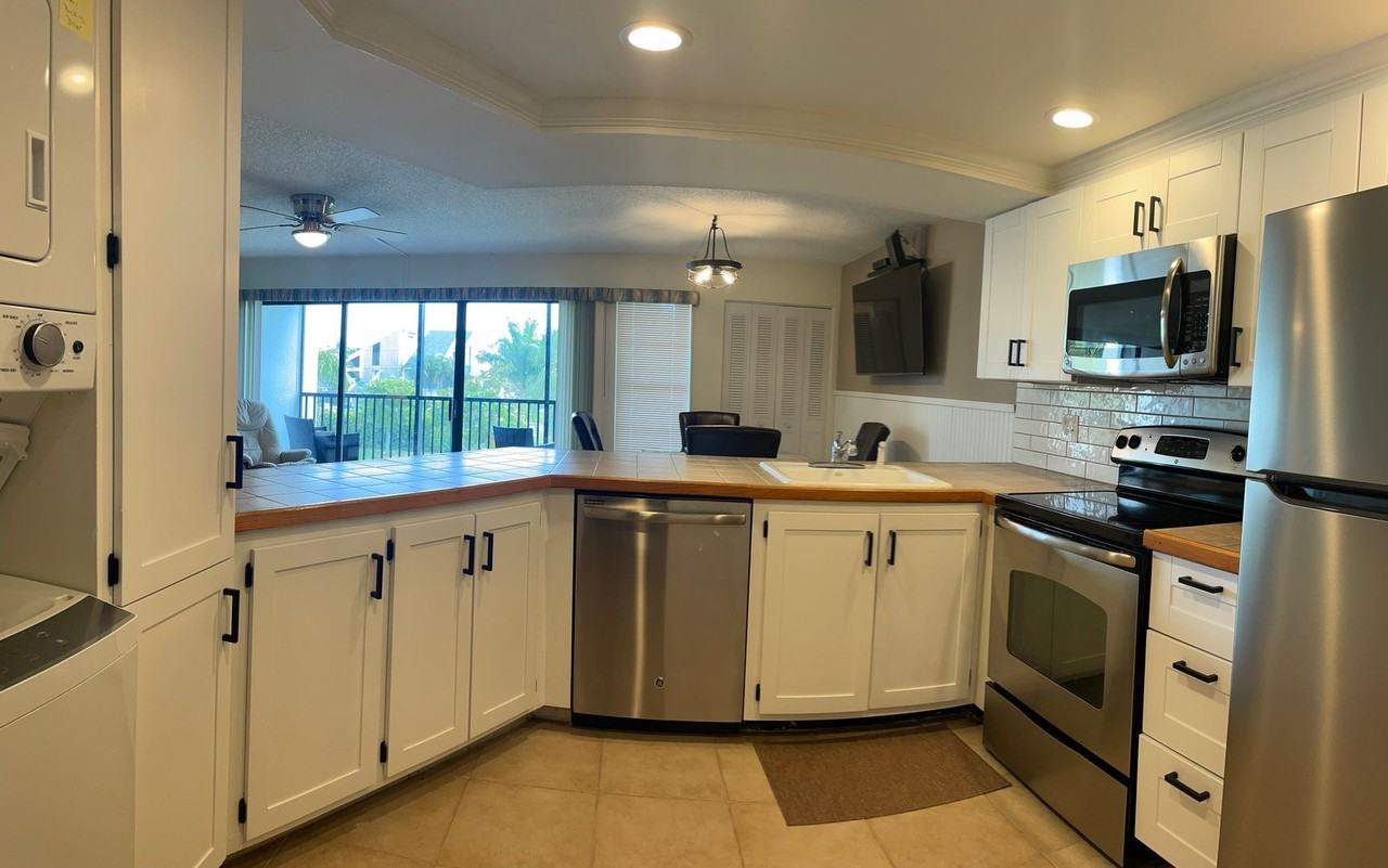 1605 1605 US Hwy One V2-201 #201 - Photo 6 of 10