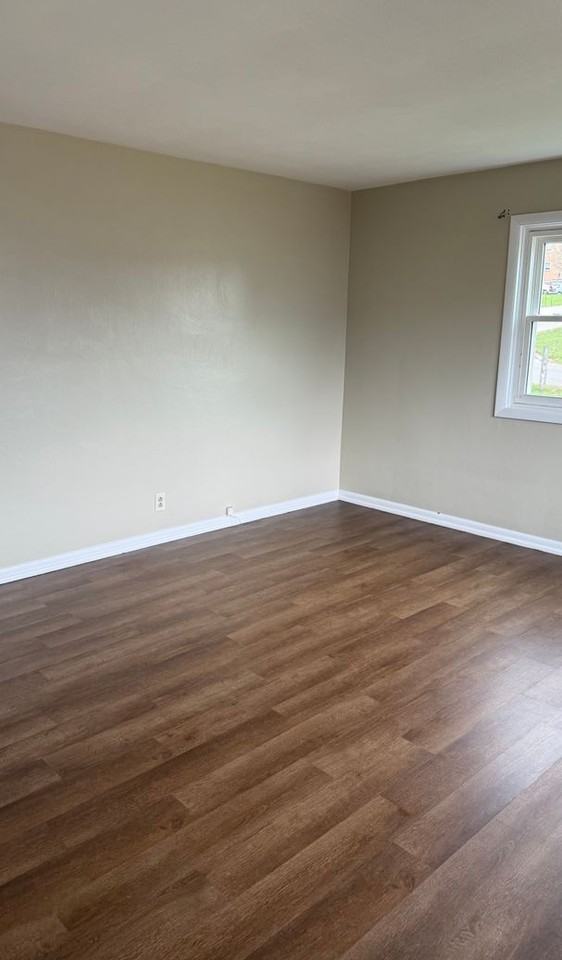 812 Rockwell Dr - Photo 5 of 8