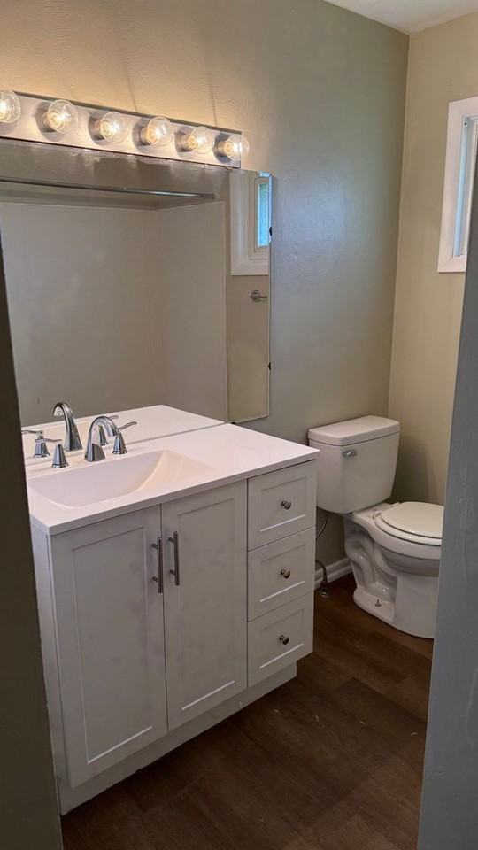 812 Rockwell Dr - Photo 6 of 8