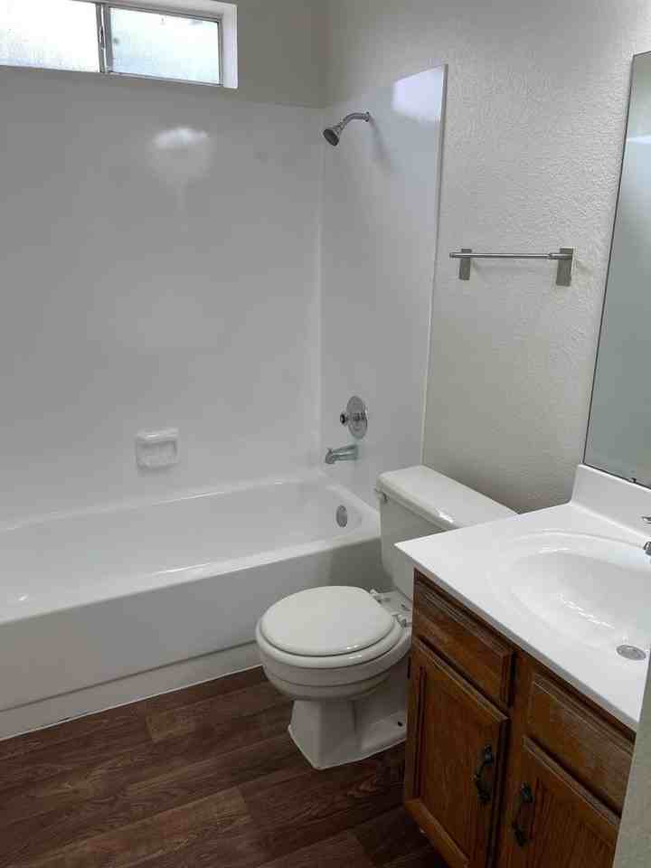 4942 E Enrose St - Photo 7 of 10