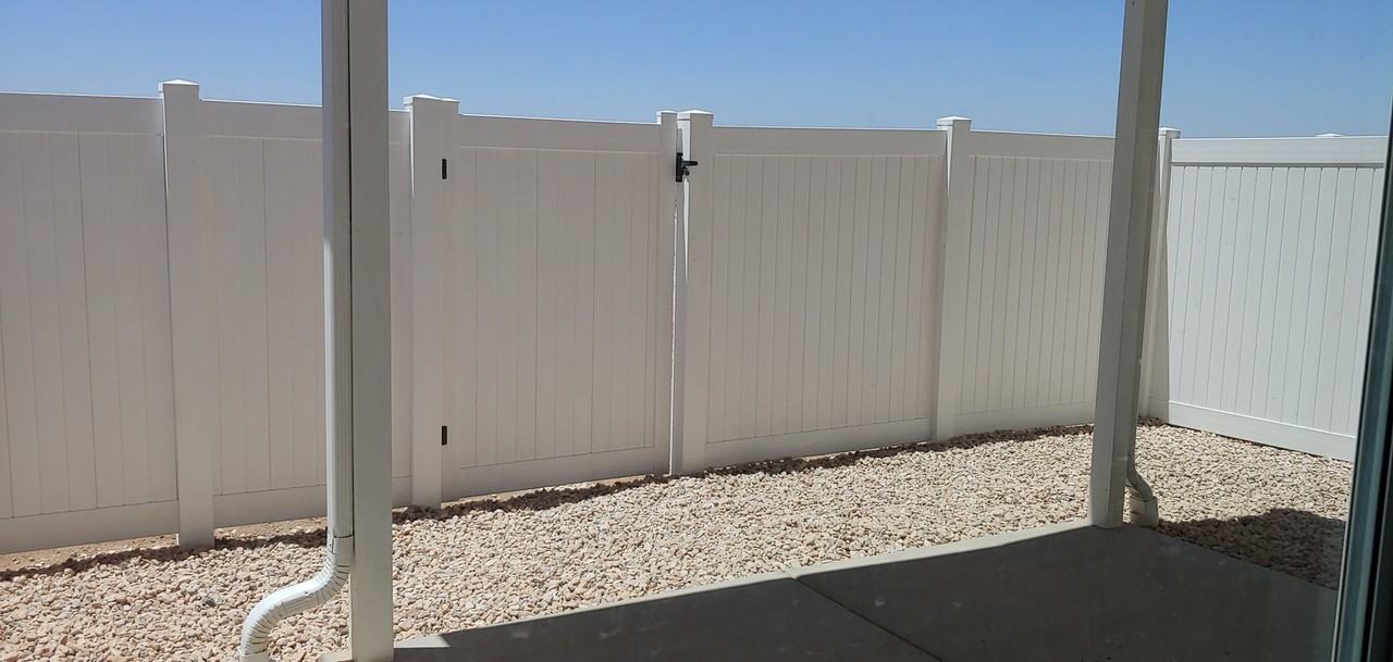 3049 N 275 E - Photo 3 of 14