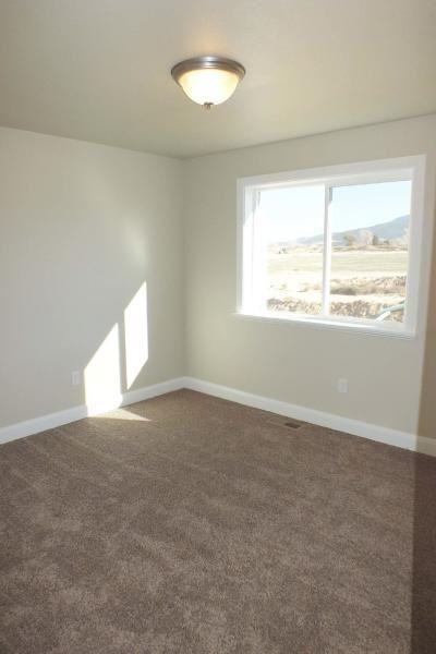 3049 N 275 E - Photo 3 of 14