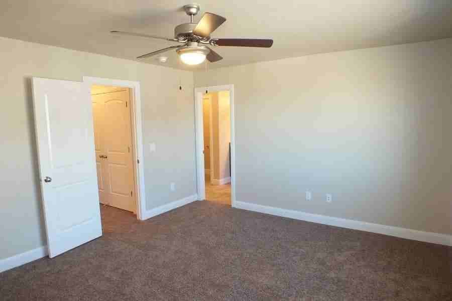 3049 N 275 E - Photo 2 of 14