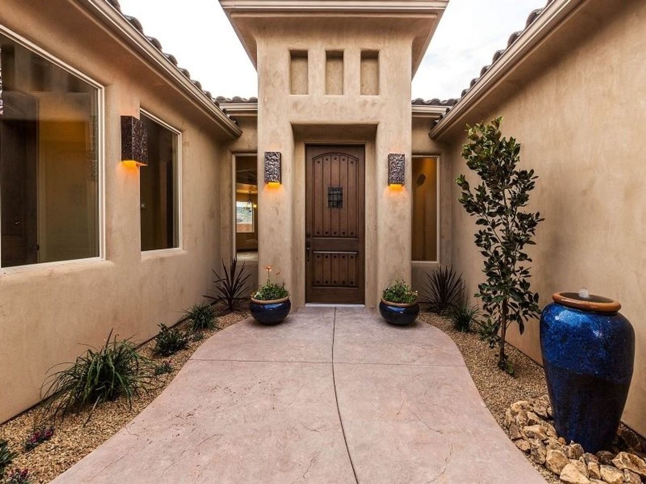 159 N Tenaya Ct - Photo 4 of 22