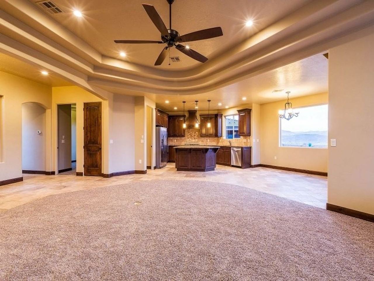 159 N Tenaya Ct - Photo 7 of 22