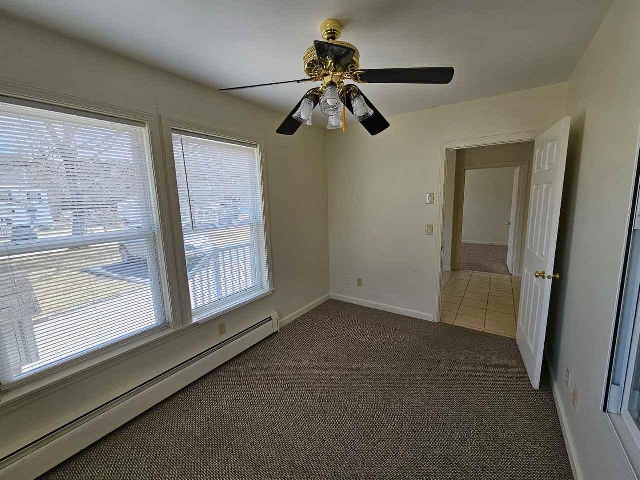 108 N Main St - Photo 5 of 11