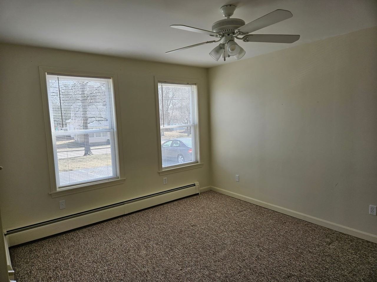 108 N Main St - Photo 6 of 11