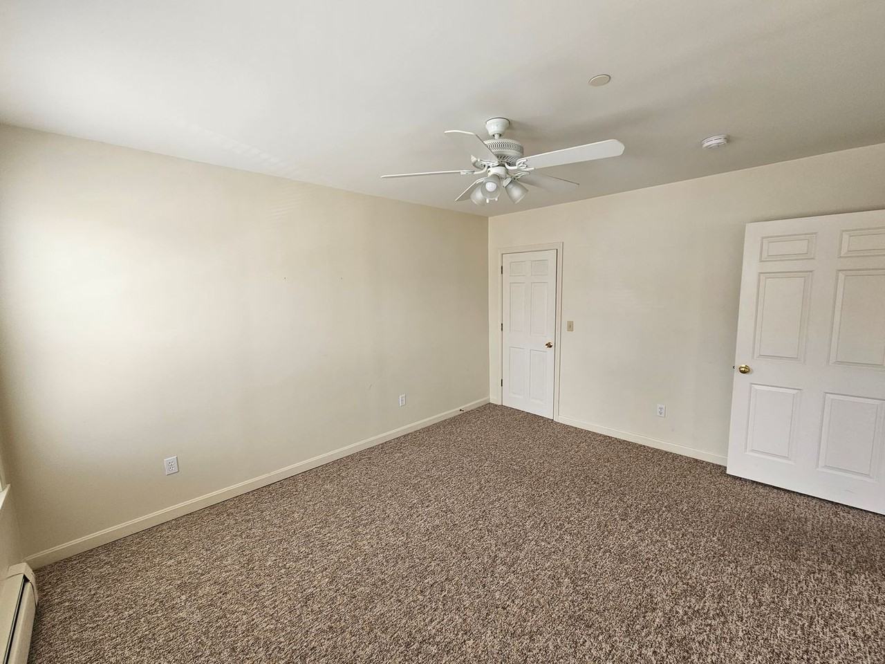 108 N Main St - Photo 7 of 11