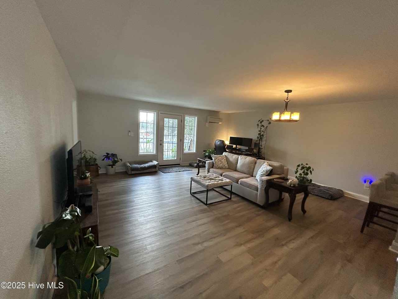 219 Dockside Dr - Photo 5 of 11