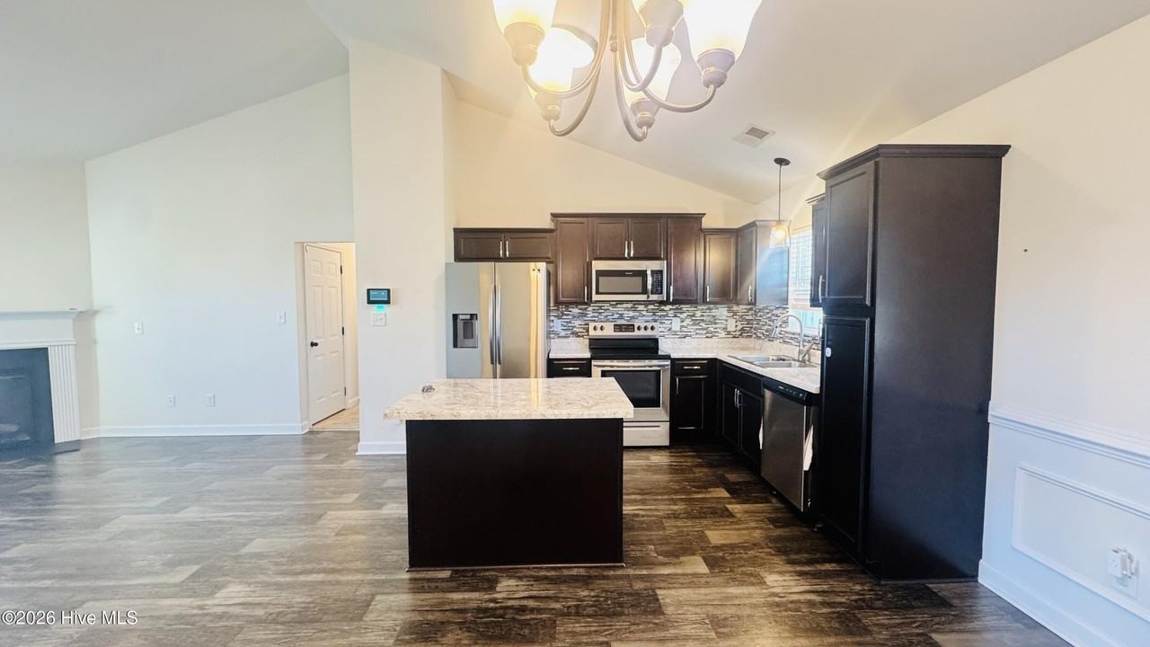 206 Trophy Ridge Dr - Photo 5 of 23